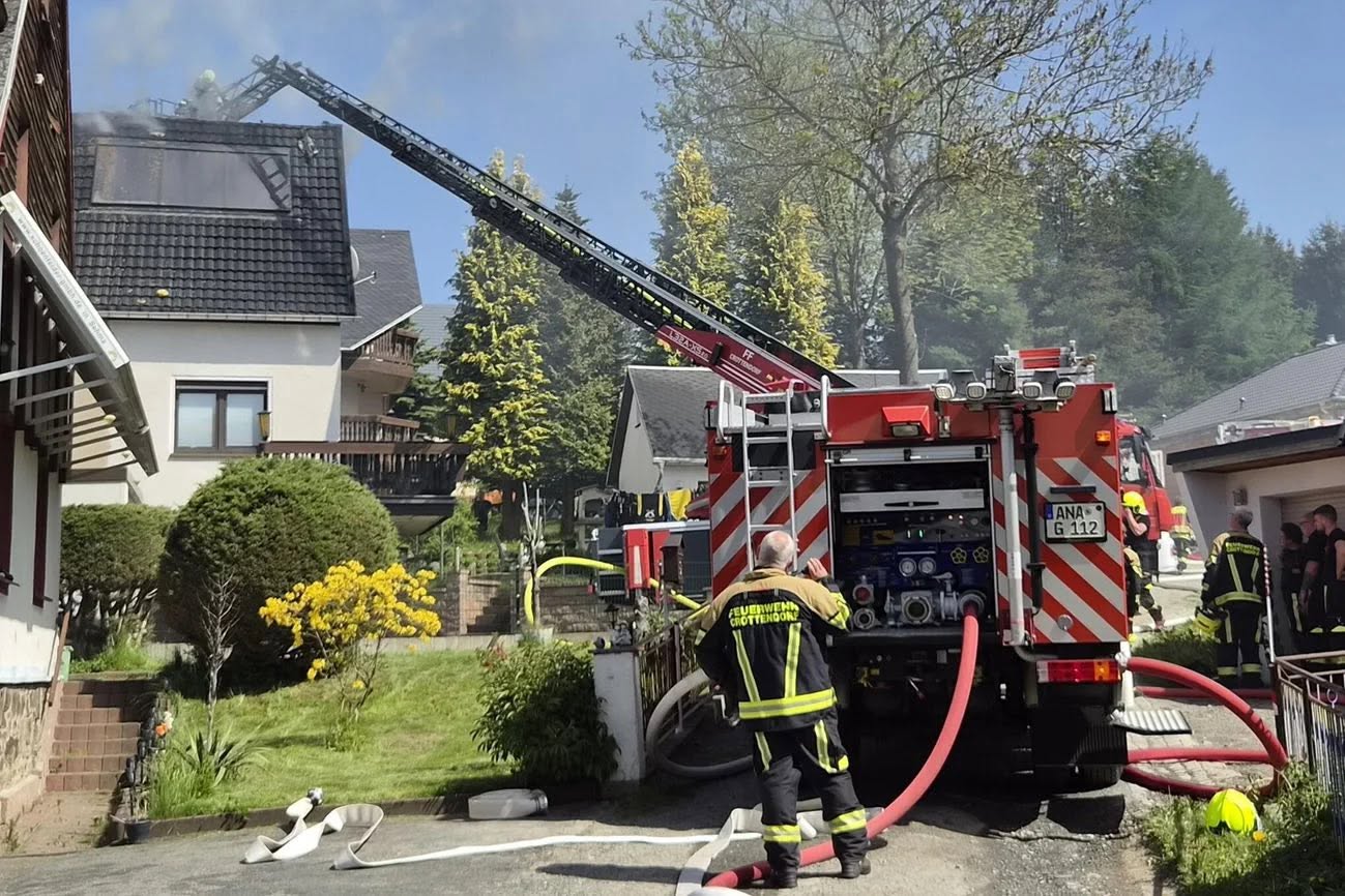 Du betrachtest gerade Brand Groß – Neudorf – Dachstuhlbrand